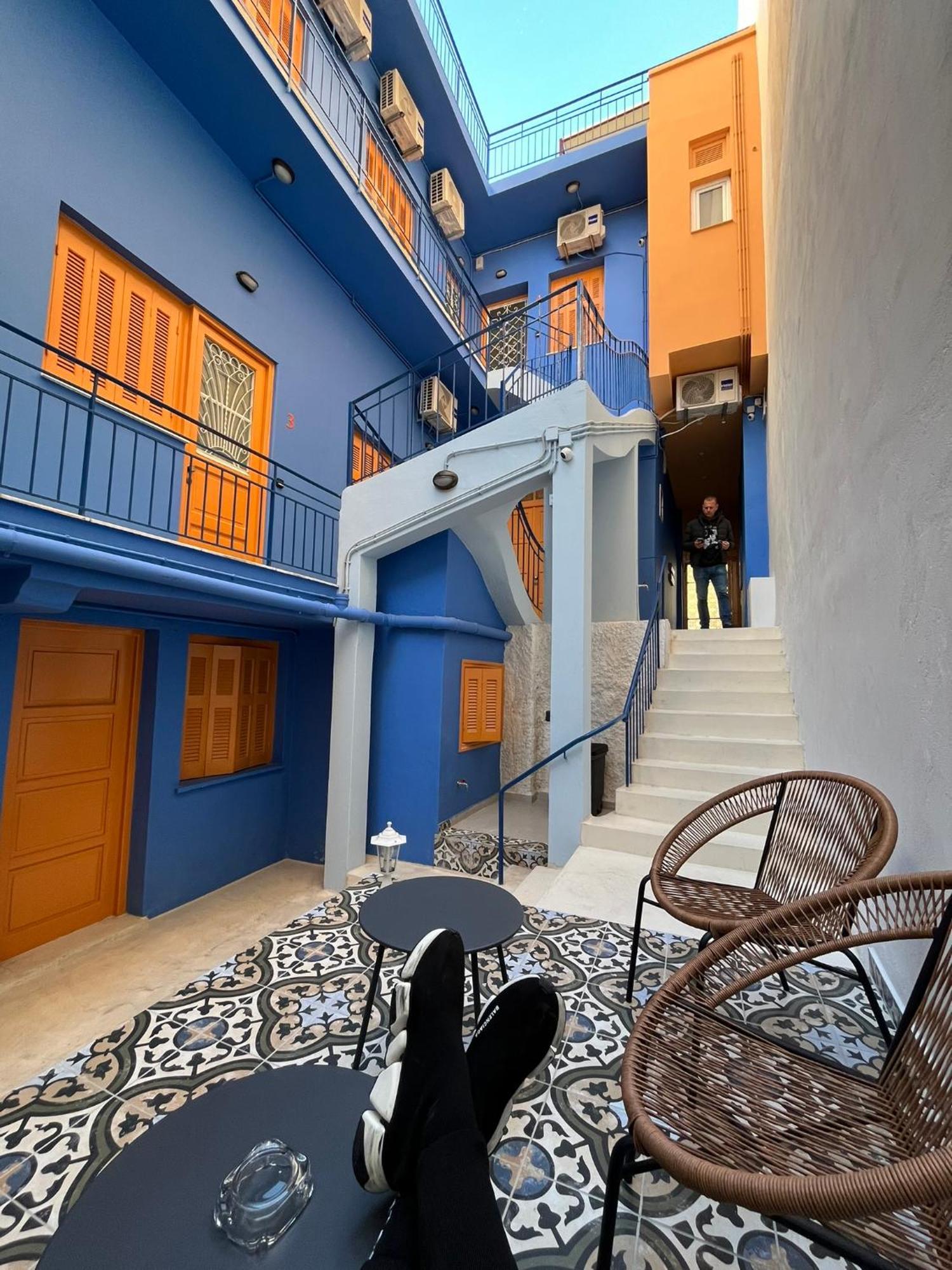The Blue House Athens Aparthotel Buitenkant foto