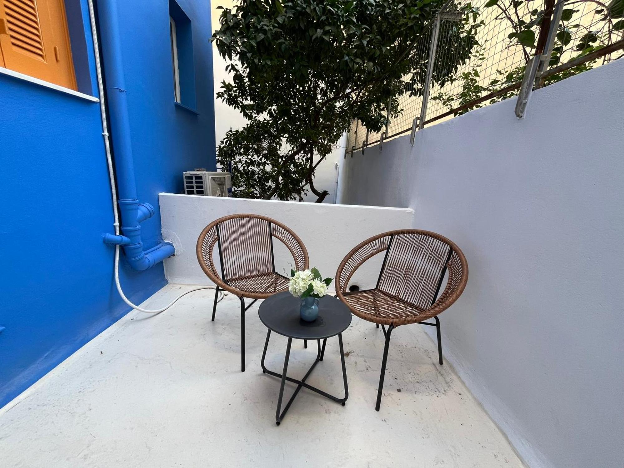 The Blue House Athens Aparthotel Buitenkant foto